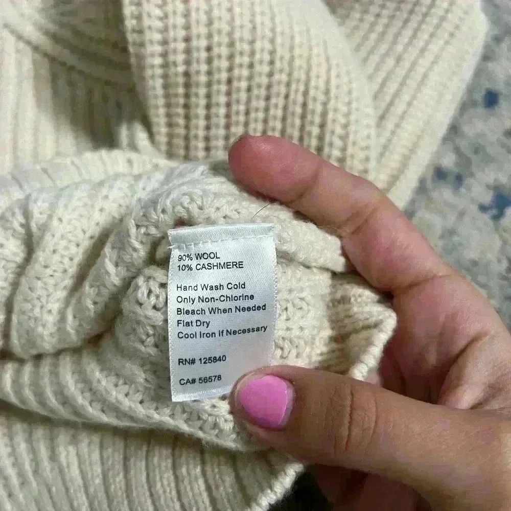 Intermix white wool/cashmere sweater small - Picture 5 of 5